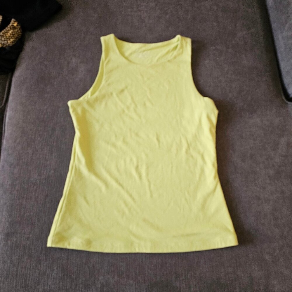 Tahari Modern Essentials Tank Top Women's Yellow Sleeveless Pullover Size Small - Picture 2 of 11